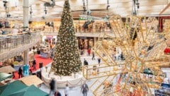 Am Heiligen Abend sind oft noch ein paar Schnäppchenjäger unterwegs.