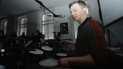 Schlagzeug-Unterricht, der Spaß macht bei Percussionist-Star Martin Grubinger