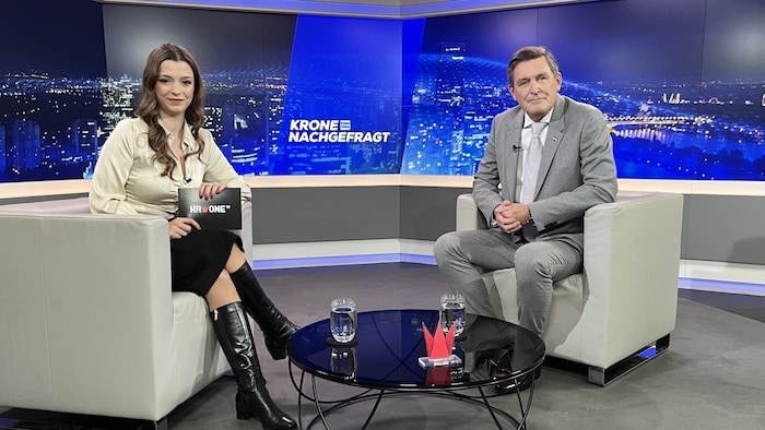 Infrastrukturminister Peter Hanke will die europäische Bahnindustrie vor der immer stärkeren ...