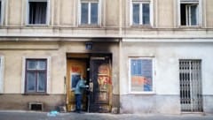 In dem Haus in der Bergsteiggasse leben größtenteils Geflüchtete. Die Ermittlungen zur ...