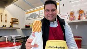 Raymond Maier betreibt den Grill Imbiss in der Philharmoniker-Gasse in der Salzburger Altstadt.