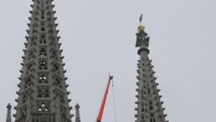 Beide Türme wurden illegal beflaggt.