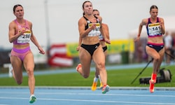 Isabel Posch (Mitte) schaffte zuletzt das Direktlimit über die 100 Meter für die EM in ...