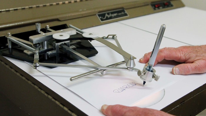 Der „Autopen“ mit Barack Obamas Unterschrift