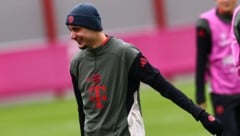 Im Mai sollen Aleksandar Pavlovic und Co. neue Trikots bekommen.