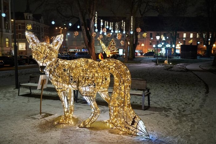 Der Lichterpfad ist ein Highlight der Weihnachtswelt.