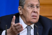Russlands Außenminister Sergej Lawrow teilt gegen die OSZE, die Ukraine, Moldau und die ...