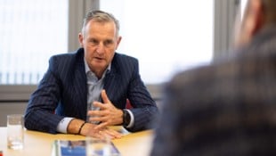 Peter Weinelt, Generaldirektor der Wiener Stadtwerke, im Gespräch mit „Krone“-Redakteur Philipp ...