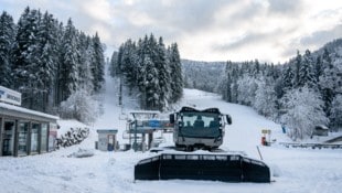 „Start frei“ heißt es jetzt in vielen heimischen Winter- sportregionen für die Pistenraupen.