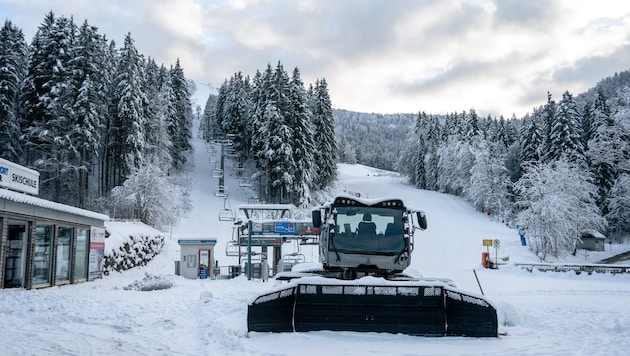 „Start frei“ heißt es jetzt in vielen heimischen Winter- sportregionen für die Pistenraupen.