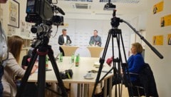 Die Neugier ist groß. Was sagt Bürgermeister Scheider zum Budgetminus?