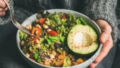 Die Wiener Bowl-Kette Poke Flow mit acht Standorten hat Insolvenz angemeldet (Symbolbild).