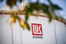 Die russische Lukoil hat international durch die US-Sanktionen massiv zu kämpfen – nun könnte ...