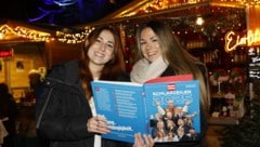 Am Christkindlmarkt am Eisernen Tor in Graz wurde am Mittwoch das „Krone“-Schlagzeilenbuch ...