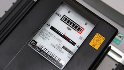 Die Bundesregierung will die Stromkunden mit 500 Millionen Euro entlasten. (Symbolbild) 