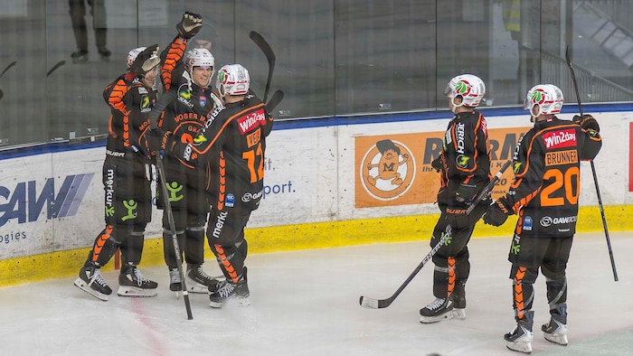 Aktuell eilen die 99ers von Sieg zu Sieg – das 3:1 gegen die Vienna Capitals war der fünfte in ...