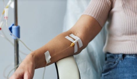 Infusionen mit umstrittenen Inhaltsstoffen sollen in Kärnten zum Tod von Patienten geführt ...