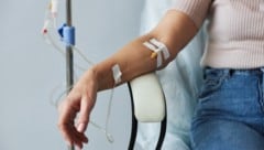 Heftige Behandlungen, die nicht notwendig gewesen wären, mussten zahlreiche Frauen in ...