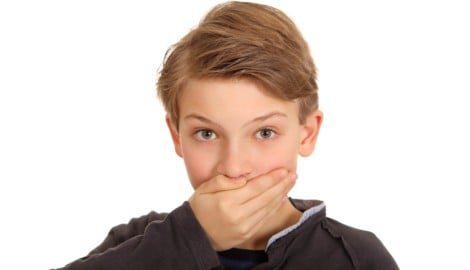 Hicks, hicks – dieses lustige Geräusch bewirkt bei anderen oft ein Lächeln.