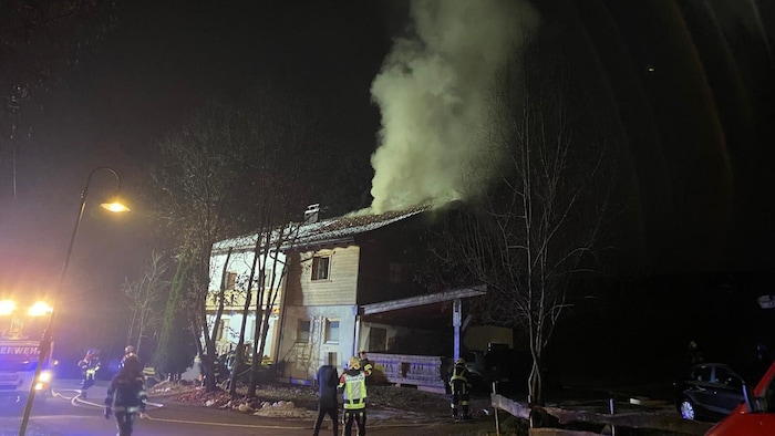 Die Brandursache dürfte ein überhitzter Ofen gewesen sein.