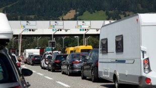 Kleine Wermutstropfen, wenn man am Weg in den Süden im Stau steht – dann gibt es nämlich Geld ...