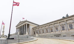 Die ÖVP spricht sich nach dem Überfall von Leoben doch für eine Sicherheitsüberprüfung von ...