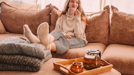 Eine Schale Tees entspannt Körper und Seele.