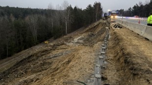 Auf einer Länge von 30 Metern rutsche der Hang ab.