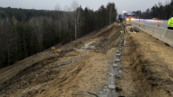 Auf einer Länge von 30 Metern rutsche der Hang ab.