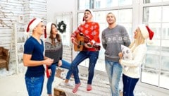 Schon in Feierstimmung? Nicht nur beim Weihnachtsliedersingen sind Hals- und ...