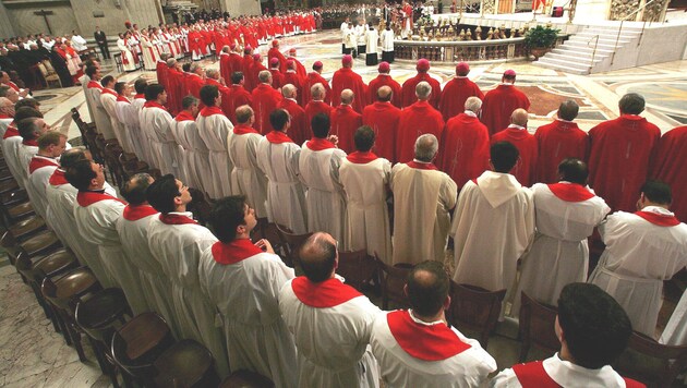 Der katholische Klerus bleibt männlich, Frauen werden weiterhin nicht als Diakoninnen ...