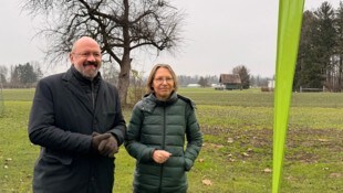 Bernie Weber und Juliane Alton kämpfen gegen Bodenfraß.