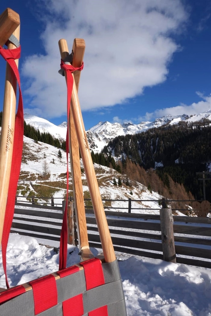 Auf die Rodel im hinteren Navistal und dann nix wie los!
