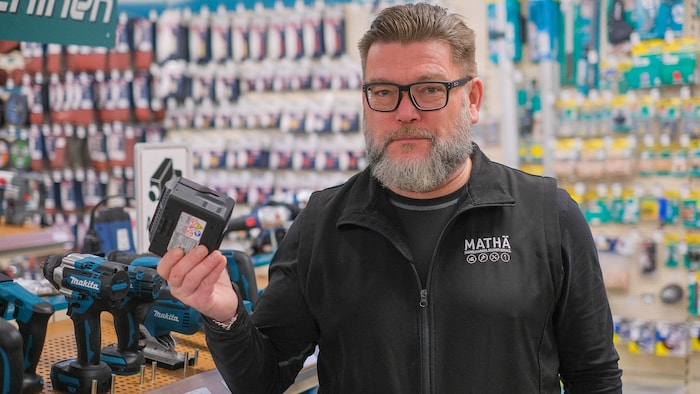 So einen Hochleistungsakku ließ das Duo einfach mitgehen.