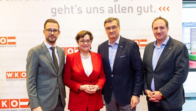 Die Landesräte Sebastian Schuschnig, Beate Prettner, und von der Wirtschaftskammer Jürgen Mandl ...