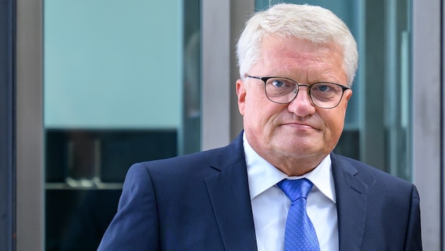 Klaus Luger zahlte das Geld aus seiner eigenen Tasche.