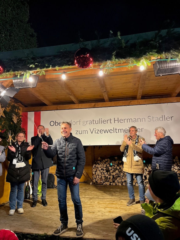 Dirigent Hermann Stadler.