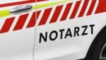 Der Verletzte wurde vom Notarzt erstversorgt.