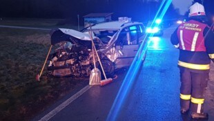 Der Lenker des VW hatte keine Chance.