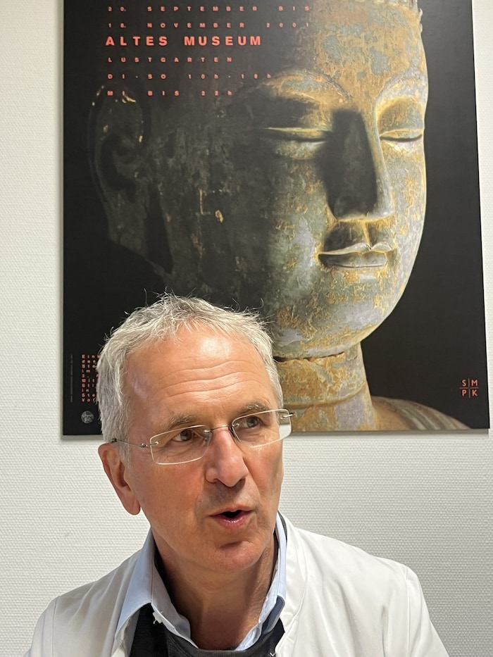 In an interview with "Krone": Prof. Michalsen reveals that he is "half Austrian".