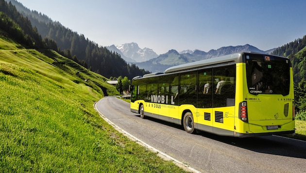 Menschen mit geringeren finanziellen Mitteln erhalten günstigere Fahrkarten für Bus und Bahn.