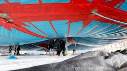 Das Landestheater wanderte während seines Umbaus 2022 mit einem Zelt aufs Messegelände.