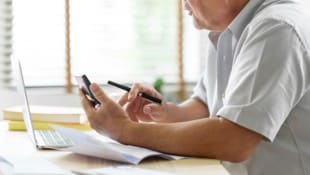 Ed Bambas musste sich auch in seiner Pension noch Sorgen ums Geld machen. (Symbolbild)