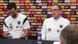 Teamchef Ralf Rangnick (re.) und Co-Trainer Stefan Oesen