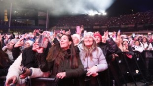 Die Freude bei den Fans, als die Boys die Bühne betraten, war groß.