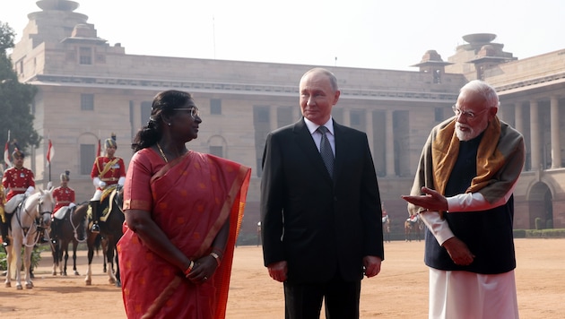 Indiens Präsidentin Murmu und Premier Modi empfingen den russischen Kriegsherrn Putin betont ...