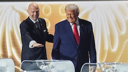 Vor allem die FIFA-Auszeichnung für US-Präsident Donald Trump wird heftig kritisiert.