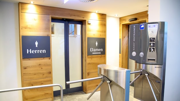 Der Gang zur Toilette ist schon oft kostenpflichtig – weil die Reinigung teuer ist.