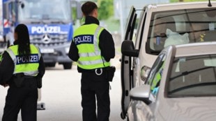 Eine Standardkontrolle in Spielfeld mündete in einem schweren Unfall.