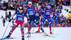 Katharina Gruber (2.v.l.)